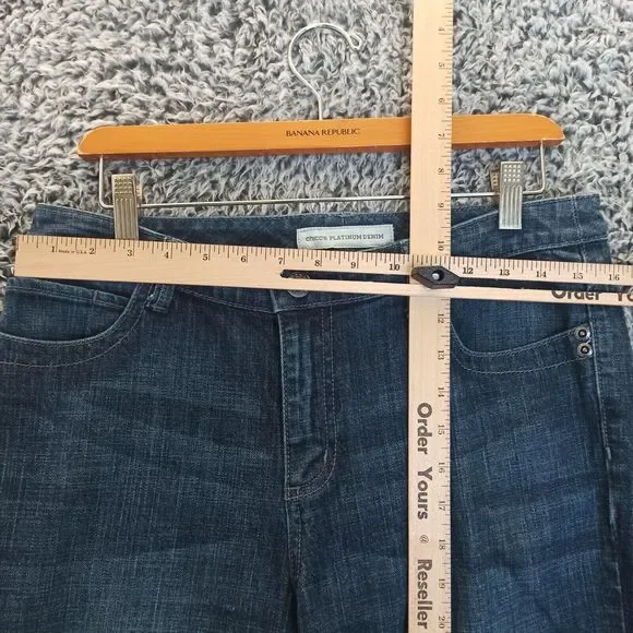 Chico's 1 Platinum Capri Jeans Women 8 Blue Ultimate Fit Slim Leg Denim - Picture 3 of 10